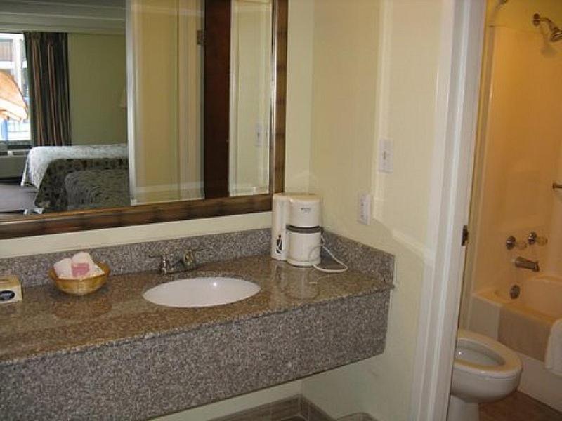 Walking Horse Lodge Lewisburg Zimmer foto